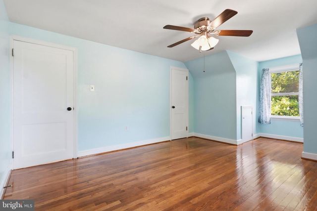 1530 E PHILADELPHIA ST, York, PA 17403