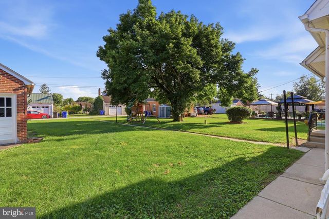 1530 E PHILADELPHIA ST, York, PA 17403