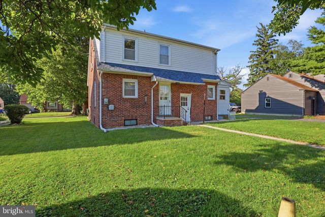 1530 E PHILADELPHIA ST, York, PA 17403
