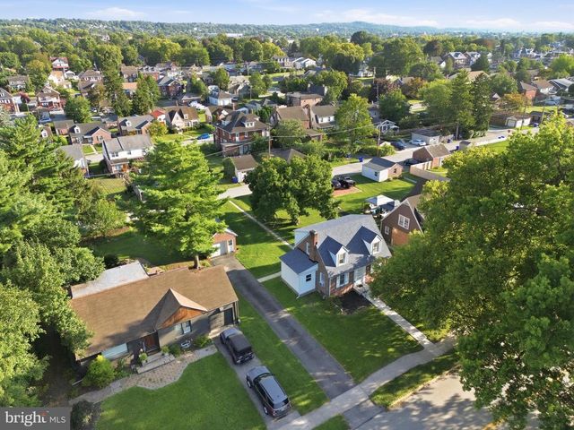 1530 E PHILADELPHIA ST, York, PA 17403