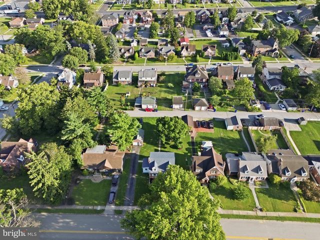 1530 E PHILADELPHIA ST, York, PA 17403