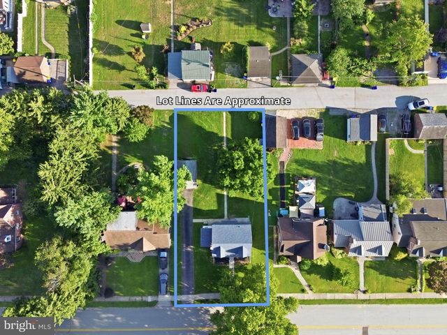 1530 E PHILADELPHIA ST, York, PA 17403