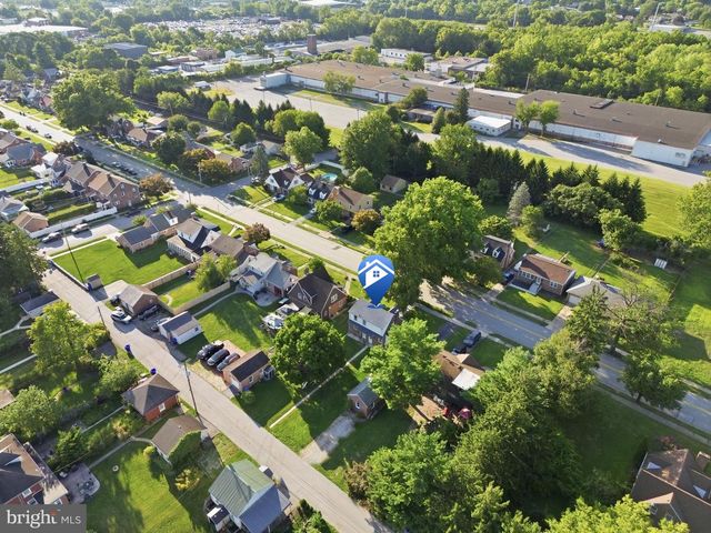 1530 E PHILADELPHIA ST, York, PA 17403
