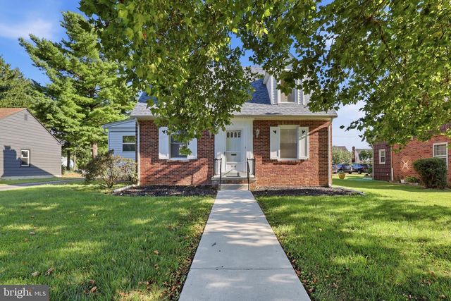 1530 E PHILADELPHIA ST, York, PA 17403