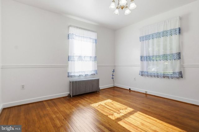 1530 E PHILADELPHIA ST, York, PA 17403