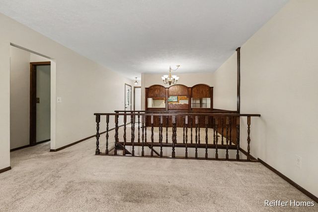 2638 Chatham Woods Drive SE, Grand Rapids, MI 49546
