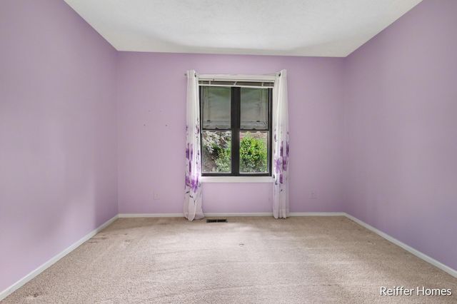 2638 Chatham Woods Drive SE, Grand Rapids, MI 49546