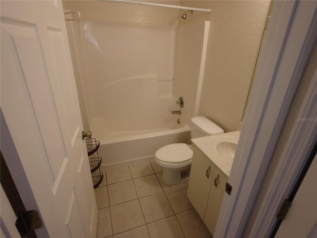 1202 LAKE MARION GOLF RESORT 1202, Kissimmee, FL 34759