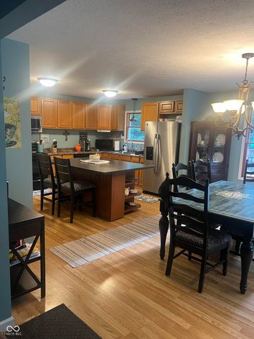 2861 W Aurora Court, Monrovia, IN 46157