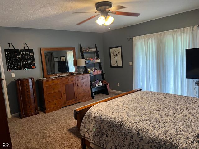2861 W Aurora Court, Monrovia, IN 46157
