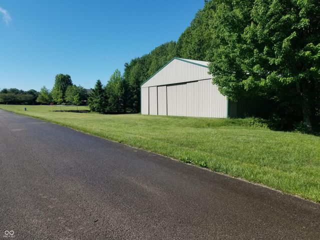 2861 W Aurora Court, Monrovia, IN 46157