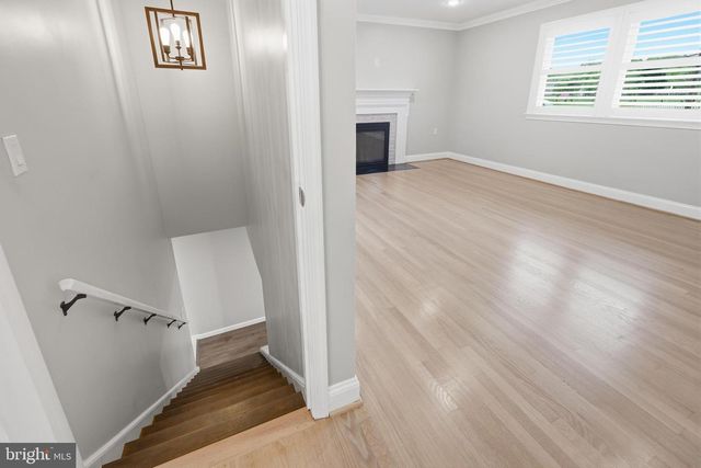 6368 HILLCREST PL, Alexandria, VA 22312
