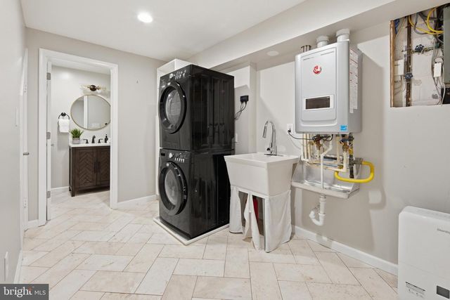 6368 HILLCREST PL, Alexandria, VA 22312