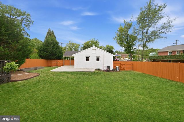 6368 HILLCREST PL, Alexandria, VA 22312