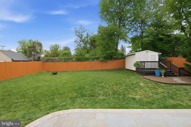 6368 HILLCREST PL, Alexandria, VA 22312