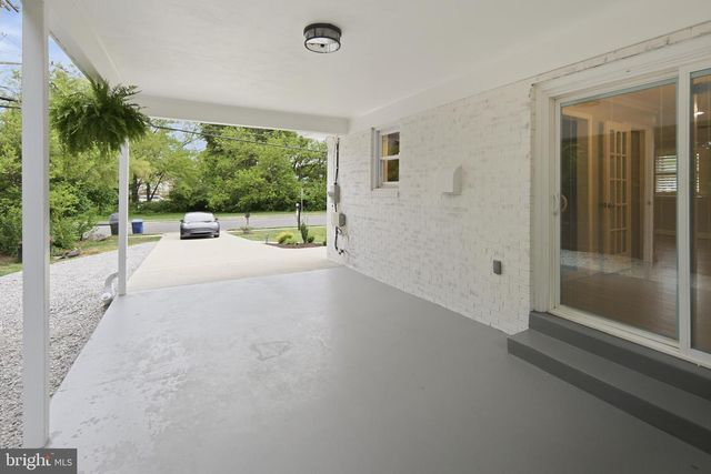 6368 HILLCREST PL, Alexandria, VA 22312