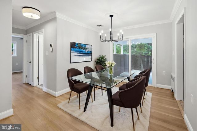 6368 HILLCREST PL, Alexandria, VA 22312