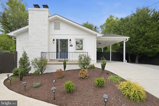 6368 HILLCREST PL, Alexandria, VA 22312