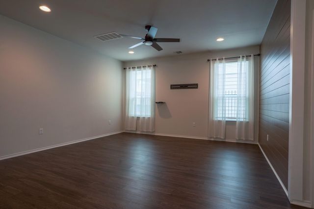 10509 Abana WAY 11, Austin, TX 78748