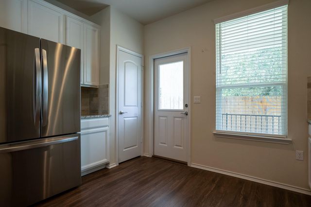 10509 Abana WAY 11, Austin, TX 78748