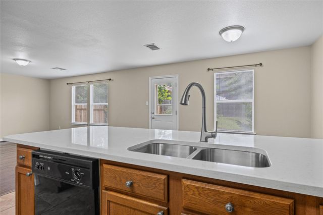 198 Black Forest, Buda, TX 78610