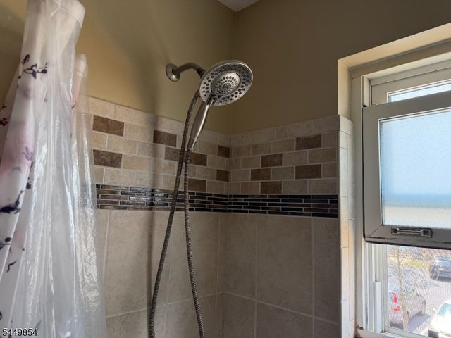 160 Evergreen Road 20B, Edison Twp., NJ 08837