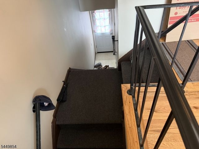 160 Evergreen Road 20B, Edison Twp., NJ 08837