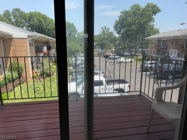 160 Evergreen Road 20B, Edison Twp., NJ 08837