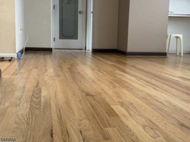 160 Evergreen Road 20B, Edison Twp., NJ 08837
