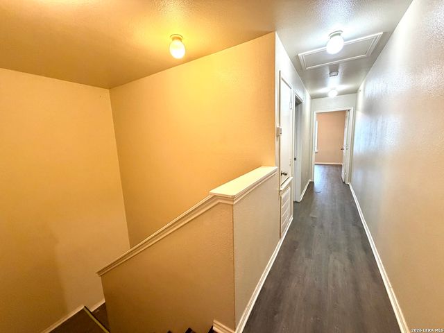 10830 Mathom Lndg Apt 4, Universal City, TX 78148