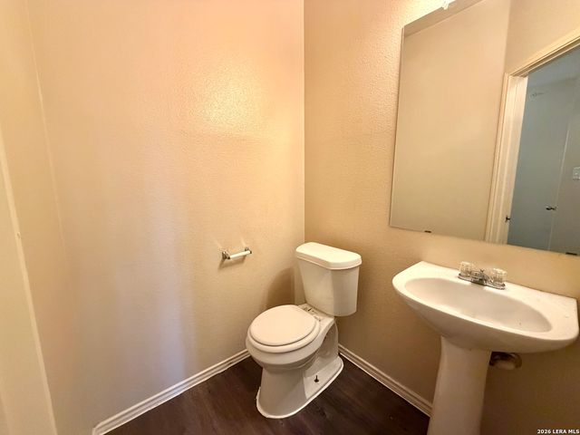 10830 Mathom Lndg Apt 4, Universal City, TX 78148