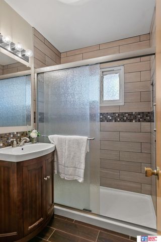 640 N 54th Street, Lincoln, NE 68504