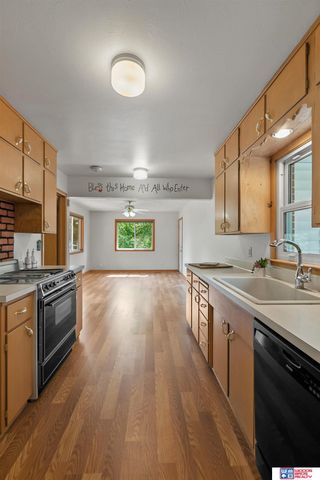 640 N 54th Street, Lincoln, NE 68504