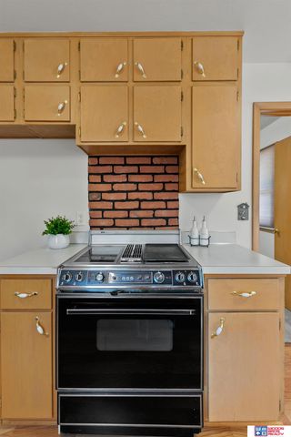 640 N 54th Street, Lincoln, NE 68504