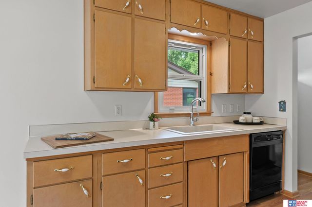 640 N 54th Street, Lincoln, NE 68504