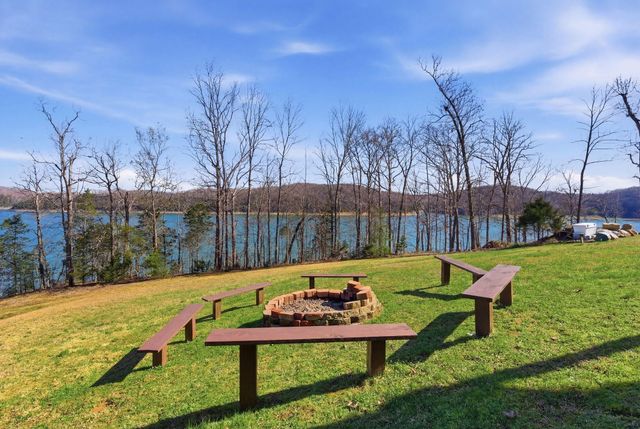 97 Black Walnut Lane, Monticello, KY 42633