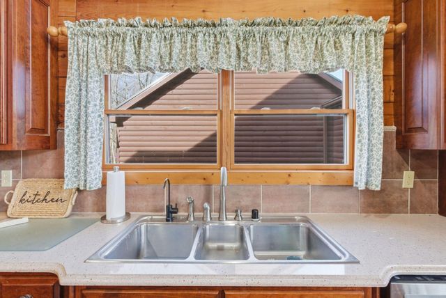 97 Black Walnut Lane, Monticello, KY 42633