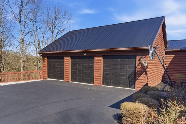 97 Black Walnut Lane, Monticello, KY 42633