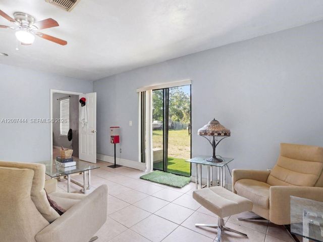 1110 22ND AVE NE, Naples, FL 34120