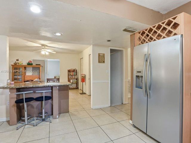 1110 22ND AVE NE, Naples, FL 34120