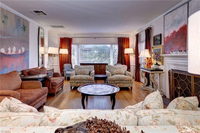 500 Riverside DR, Newport News, VA 23606