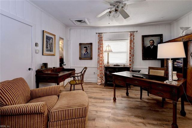 500 Riverside DR, Newport News, VA 23606