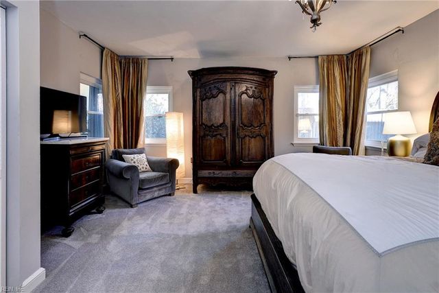 500 Riverside DR, Newport News, VA 23606