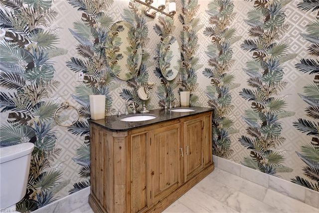 500 Riverside DR, Newport News, VA 23606