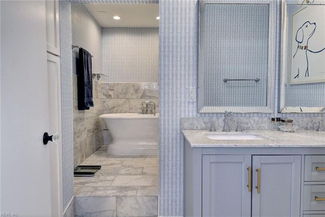 500 Riverside DR, Newport News, VA 23606