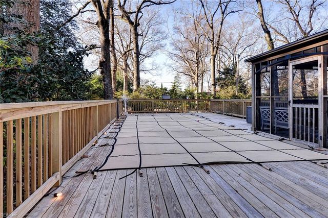 500 Riverside DR, Newport News, VA 23606