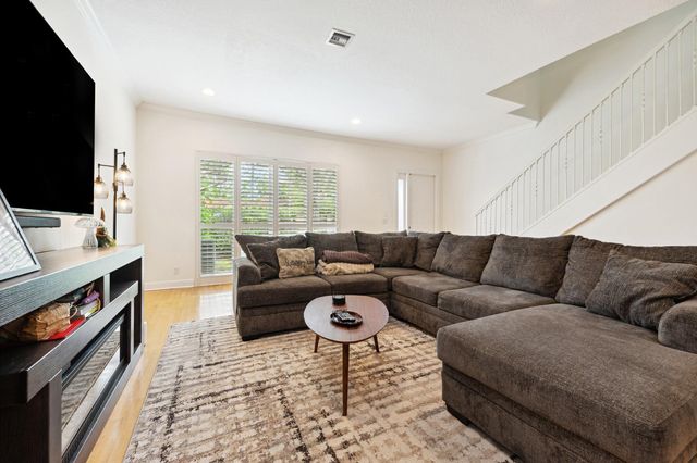 1416 NE 4th Court 1416, Fort Lauderdale, FL 33301