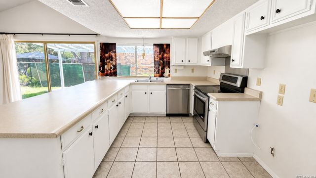 5031 Sierra Madre, San Antonio, TX 78233
