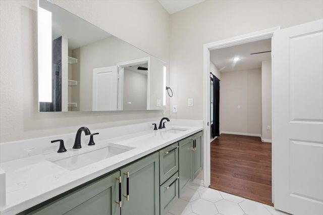 2514 Carpenter Avenue, Dallas, TX 75215