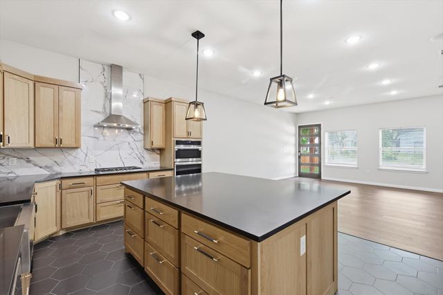 2514 Carpenter Avenue, Dallas, TX 75215